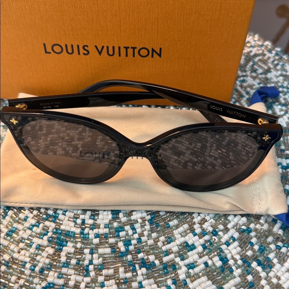 Louis Vuitton Black Cat Eye Sunglasses - Picture 2 of 9